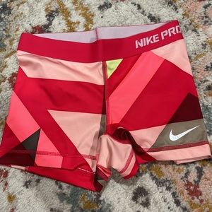 patterned Nike pros small